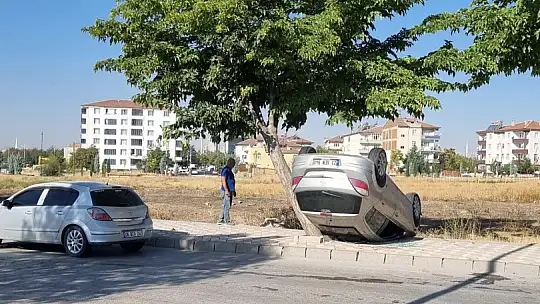 Elazığ'da otomobil takla attı: 2 yaralı