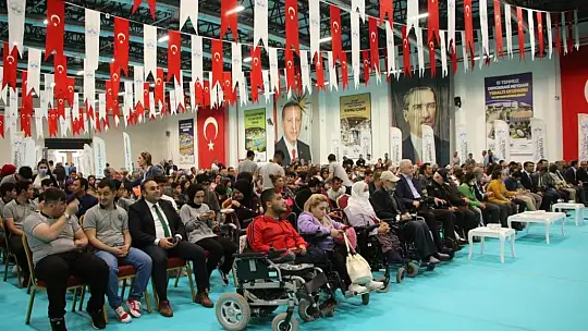 Elazığ'da özel bireyler doyasıya eğlendi