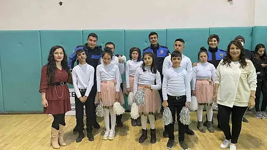 Elazığ'da özel çocuklar etkinlikte bir araya geldi