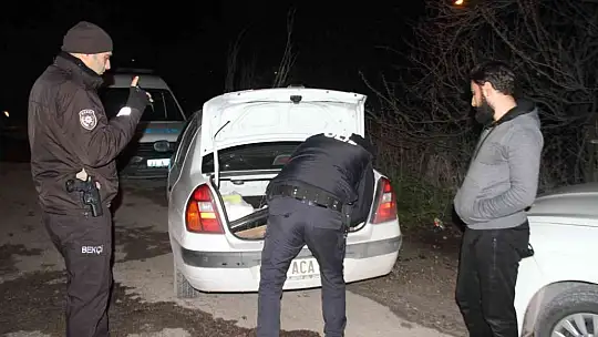 Elazığ'da polisten 'Dar Bölge' uygulaması