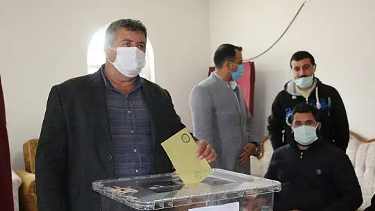 Elazığ'da referanduma gidilen köyden 'evet' çıktı