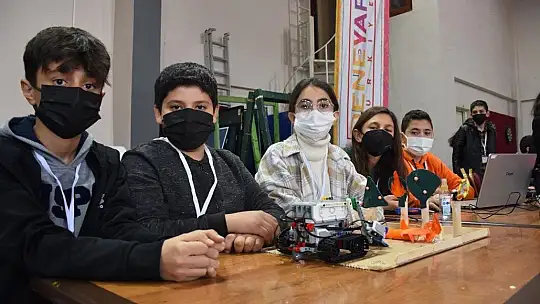 Elazığ'da Robotik ve Kodlama Proje Şenliği başladı