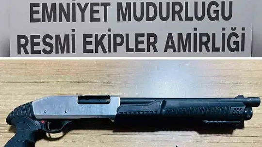 Elazığ'da ruhsatsız silah operasyonu