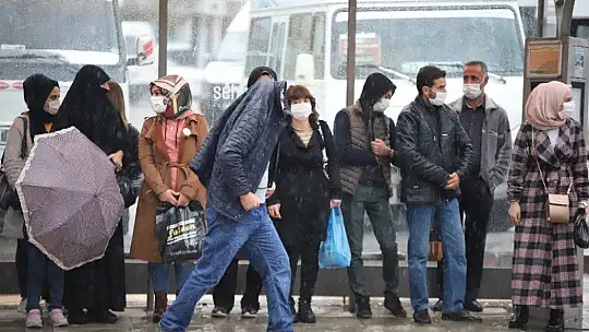 Elazığ'da sağanak yağış etkili oluyor