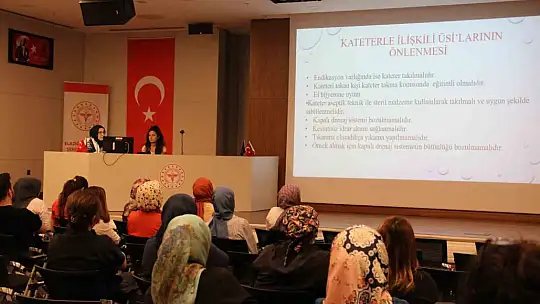 Elazığ'da sağlık çalışanlarına yönelik eğitimler sürüyor