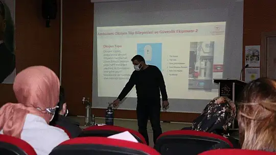 Elazığ'da Sağlık ve Bakım Personeline Eğitim