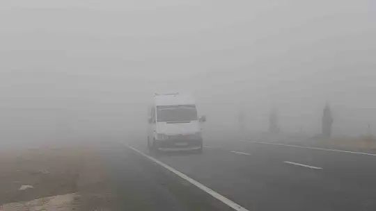 Elazığ'da sis etkili oldu, görüş mesafesi 2 metreye kadar düştü