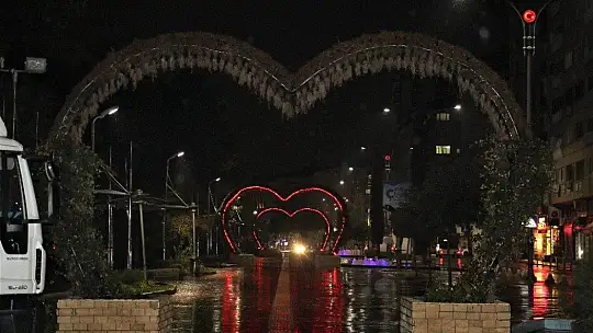 Elazığ'da sokağa çıkma kısıtlaması başladı