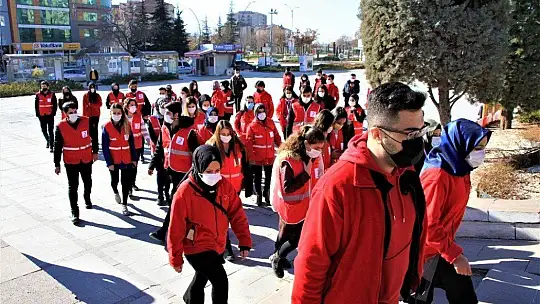 Elazığ'da sokağa çıkma kısıtlamasında 80 gönüllü kan verdi