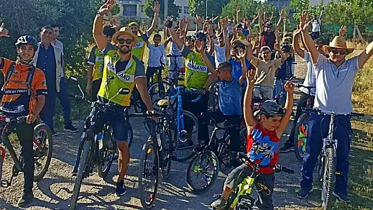 Elazığ'da sporcular 'Ali Bey Konağının' restore edilmesi için pedal çevirdi
