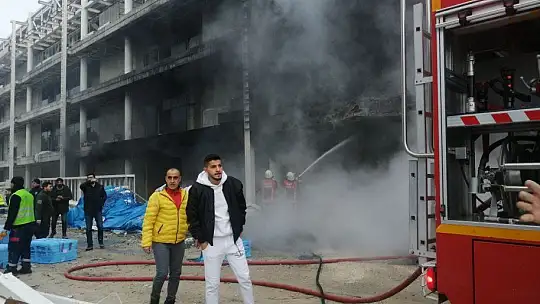 Stadyumdaki yangın söndürüldü