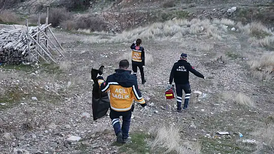 21 yaşındaki genç Harput Kalesi'nin arkasındaki kayalıklarda ölü olarak bulundu