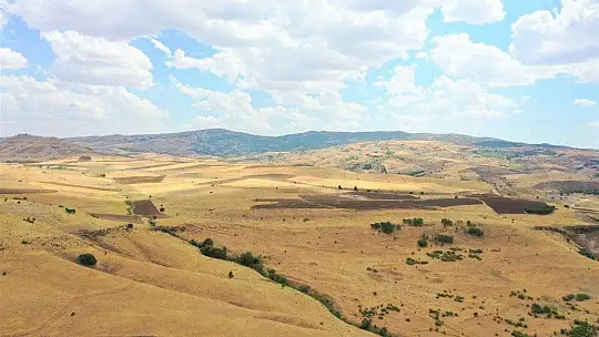Elazığ'da Tatar Göleti sulaması inşaat çalışmaları devam ediyor