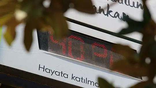 Elazığ'da termometreler 40 dereceyi gösterdi..