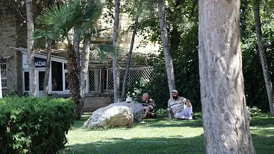 Elazığ'da termometreler 47 dereceyi gösterdi