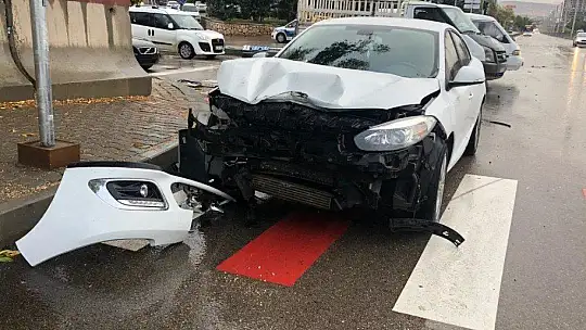 Elazığ'da trafik kazası: 1 yaralı
