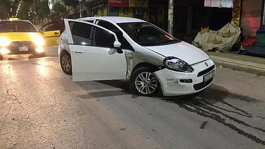Elazığ'da trafik kazası: 2 yaralı