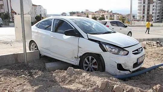 Elazığ'da trafik kazası: 2 yaralı