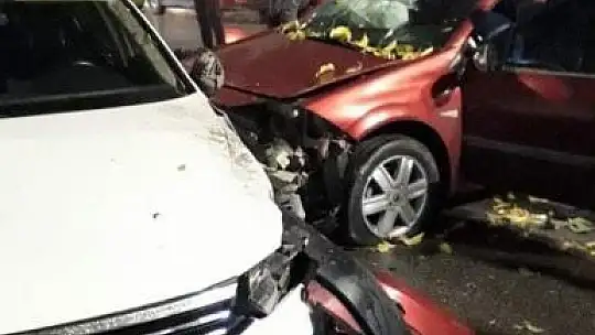 Elazığ'da trafik kazası: 2 yaralı