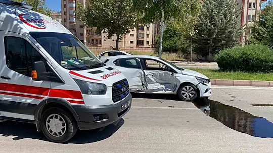 Elazığ'da trafik kazası: 2 yaralı