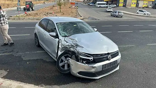 Elazığ'da trafik kazası: 2 yaralı