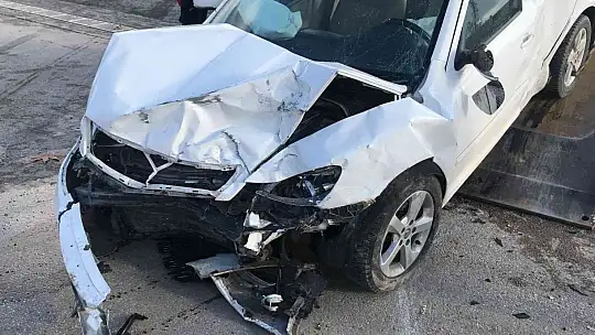 Elazığ'da trafik kazası: 3 yaralı