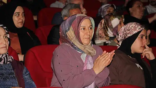 Elazığ'da Türk Halk Müziği Konseri mest etti