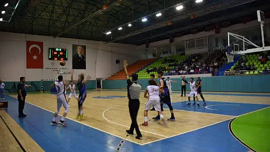 Elazığ'da U18 basketbol müsabakaları sona erdi