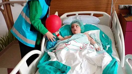 Elazığ'da üniversite öğrencilerinden anlamlı ziyaret