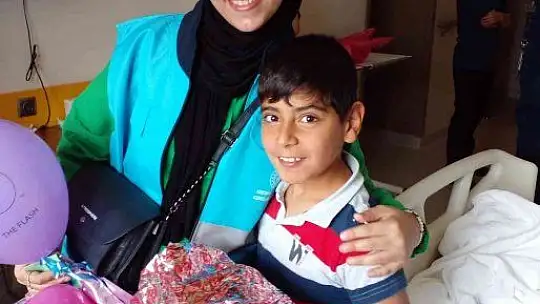 Elazığ'da üniversite öğrencilerinden anlamlı ziyaret