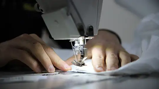 Elazığ'da üretiliyor, Avrupa ve ABD'li sağlıkçılara gönderiliyor
