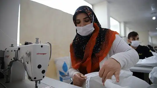 Elazığ'da üretiliyor, Avrupa ve ABD'li sağlıkçılara gönderiliyor