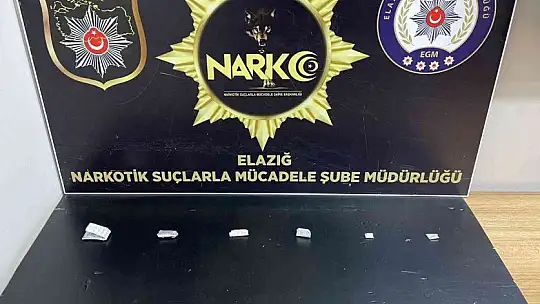Elazığ'da uyuşturucu satarken suçüstü yakalanan şüpheli adliyeye sevk edildi