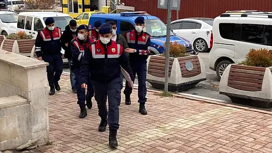 Elazığ'da vagonların kancalarını çalan şüpheliler yakalandı