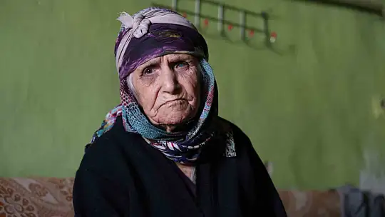 Elazığ'da yaşlı kadının yaşam mücadelesi
