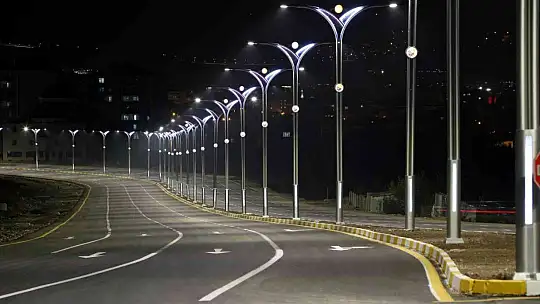 Elazığ'da yeni bulvarda çalışmalar tamamlandı