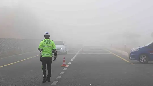 Elazığ'da yoğun sis kazayı beraberinde getirdi: 3 yaralı