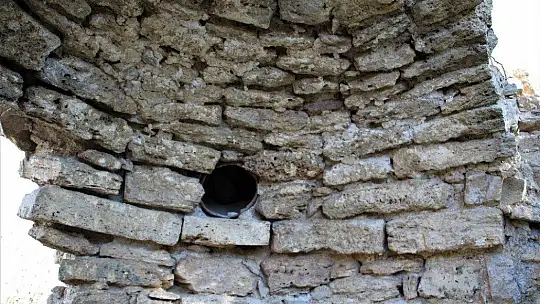 Elazığ'da zamana direnen 800 yıllık manastır restore edilmeyi bekliyor