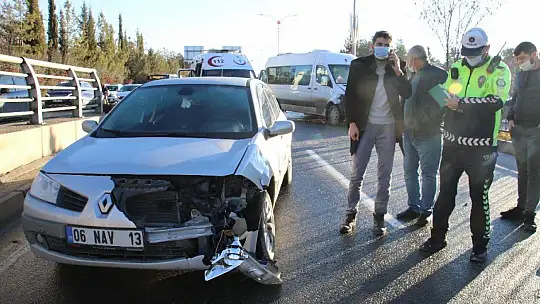 Elazığ'da Zincirleme Kaza, 18 Araç Karıştı