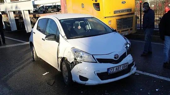 Elazığ'da Zincirleme Kaza, 18 Araç Karıştı