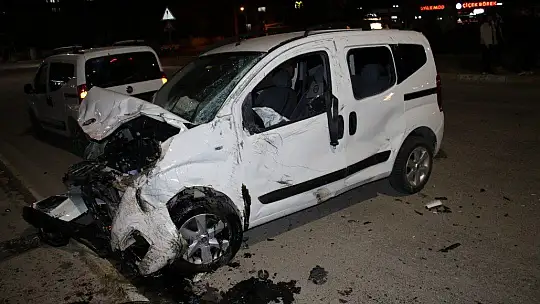 Elazığ'da zincirleme trafik kazası: 5 yaralı