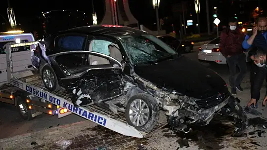 Elazığ'da zincirleme trafik kazası: 5 yaralı