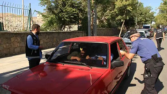Elazığ'daki asayiş uygulamalarında bin 905 şahıs sorgulandı