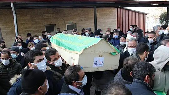 Kazazede Aile Son Yolculuğuna Uğurlandı