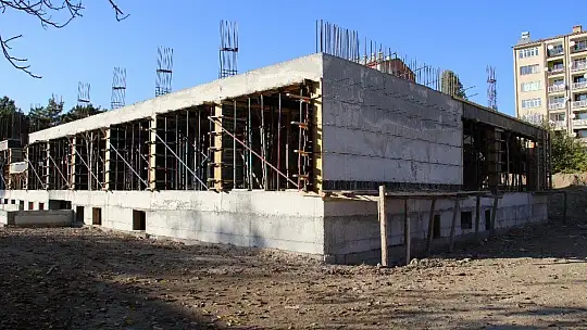 Elazığ depreminde hasar alan eğitim yuvalarının yerine 33 okul