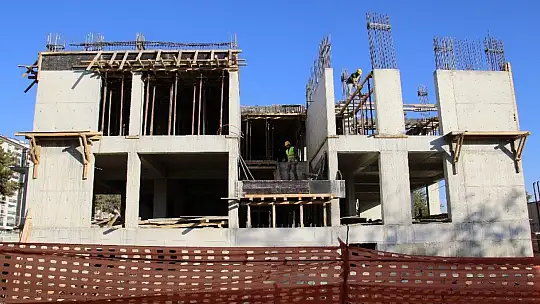 Elazığ depreminde hasar alan eğitim yuvalarının yerine 33 okul