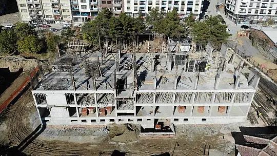 Elazığ depreminde hasar alan eğitim yuvalarının yerine 33 okul