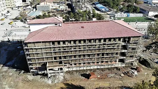 Elazığ depreminde hasar alan eğitim yuvalarının yerine 33 okul
