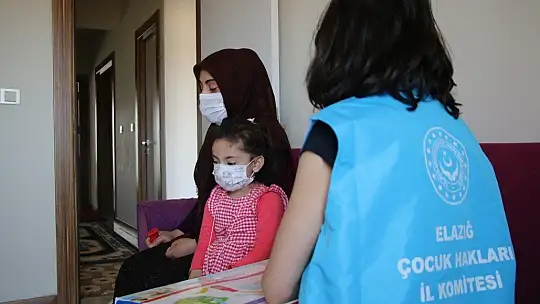 Yüsra bebek ve annesine bayram ziyareti