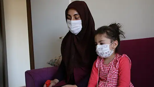 Yüsra bebek ve annesine bayram ziyareti
